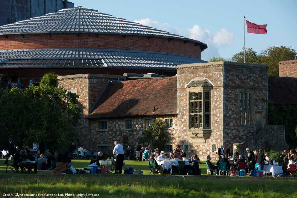 opera house_photographer Leigh Simpson_niedrig_credit